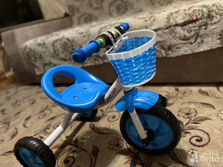 Детский трехколесный велосипед