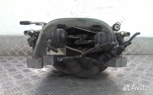 Впускной коллектор бензиновый audi A8 D3 (LNT04C60