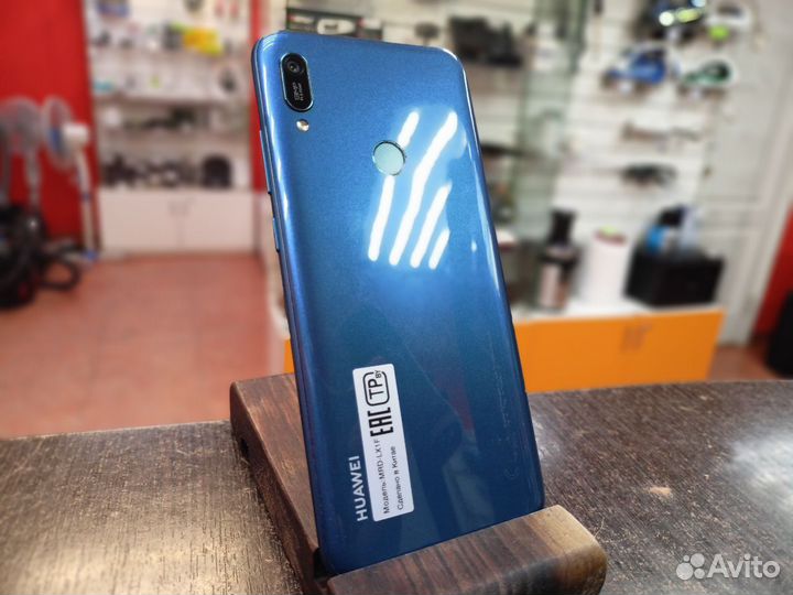 HUAWEI Y6 (2019), 2/32 ГБ