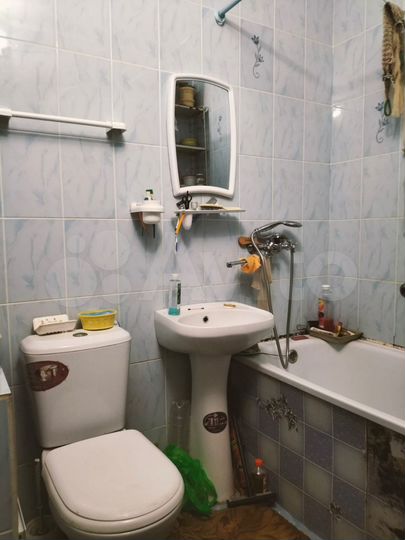 2-к. квартира, 43 м², 1/3 эт.