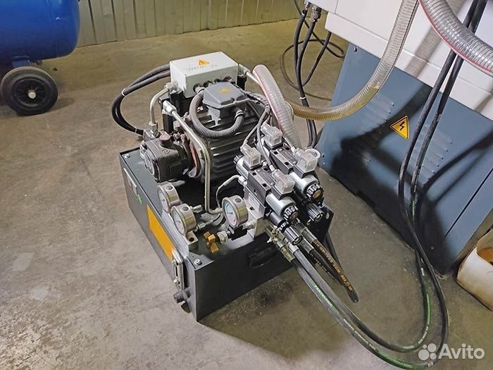 Токарный станок с чпу fabtec CK6150/750