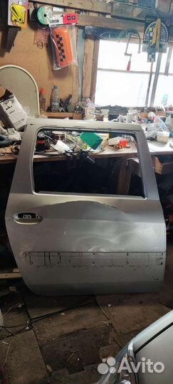 Дверь задняя правая largus