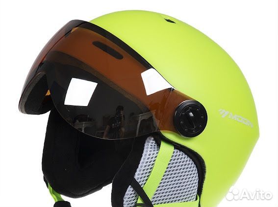 Горнолыжный шлем