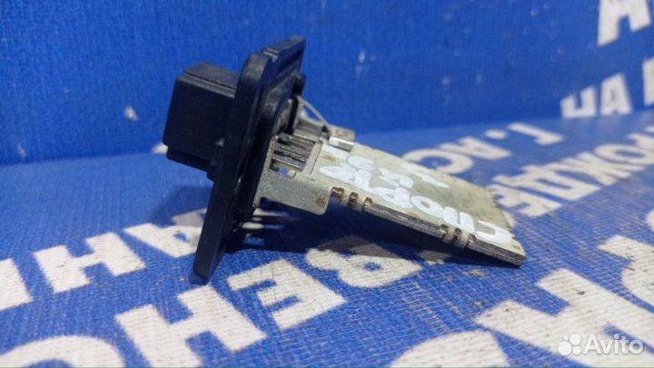 Резистор печки Kia Sportage 3 кроссовер G4KD 2014