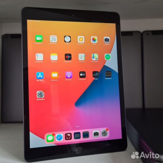 Планшет Apple iPad 7 128гб + sim (10.2