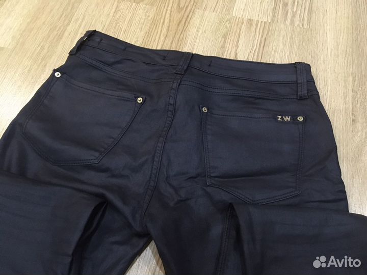 Джинсы Zara