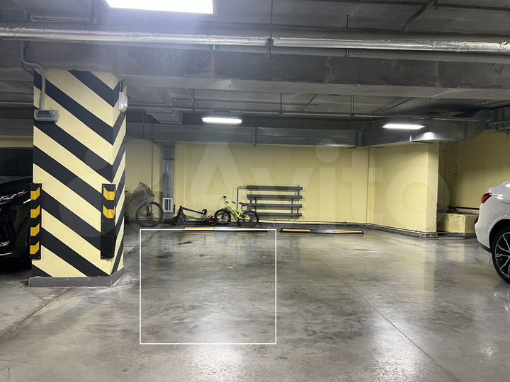 Машиноместо, 16 м²