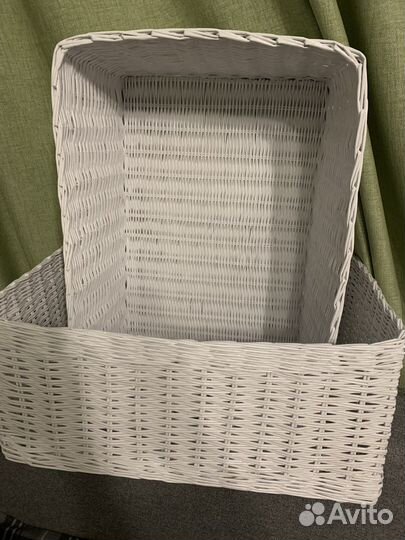 Корзина плетеная из бумажной лозы