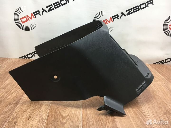 Консоль центральная Toyota Ipsum M20 рестайлинг (2003—2009)