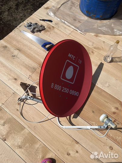 Спутниковая тарелка МТС с роутером