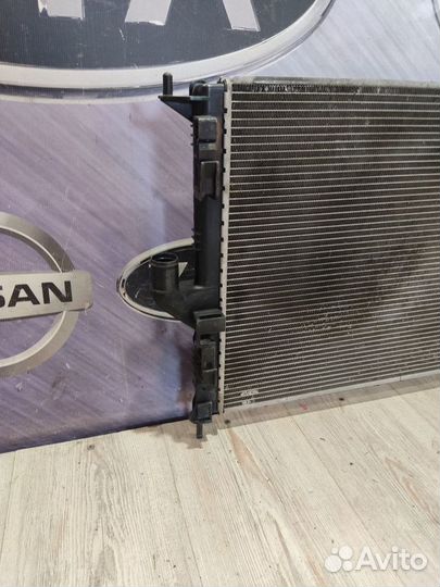 Радиатор охлаждения двигателя основной Renault log