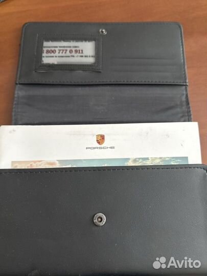Сумка кожаная для книг от porsche cayenne