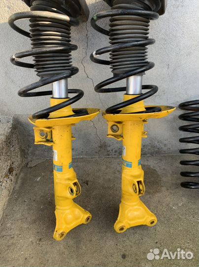 Комплект амортизоров и пружин w212