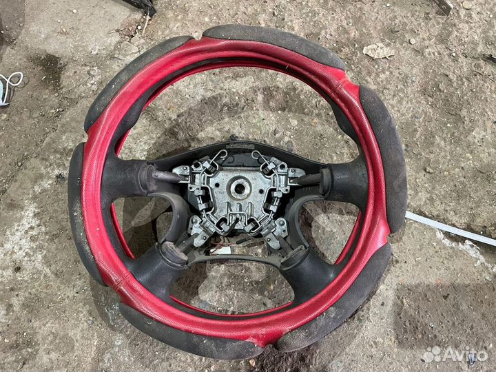 Руль примера р12 P12