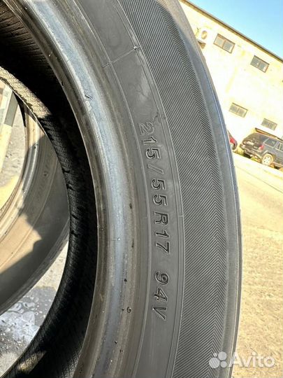 Yokohama BluEarth E70 215/55 R17 V
