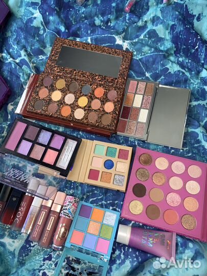 Revolution Палетки теней