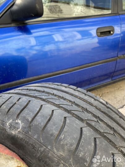 Goodyear EfficientGrip 255/40 R18 95V