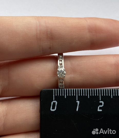 Кольцо золотое с бриллиантами 0.26 ct