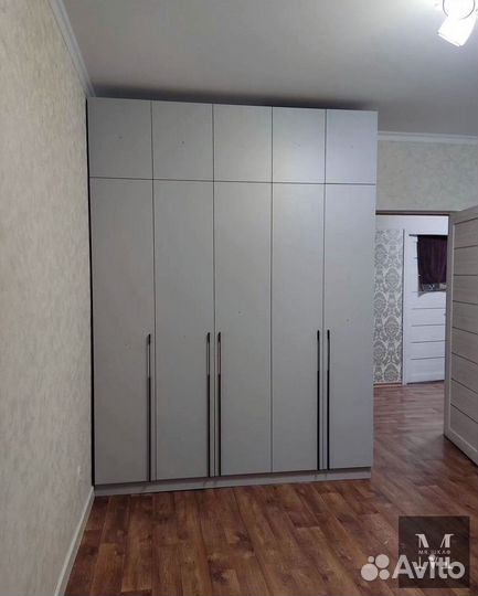 Стильный шкаф