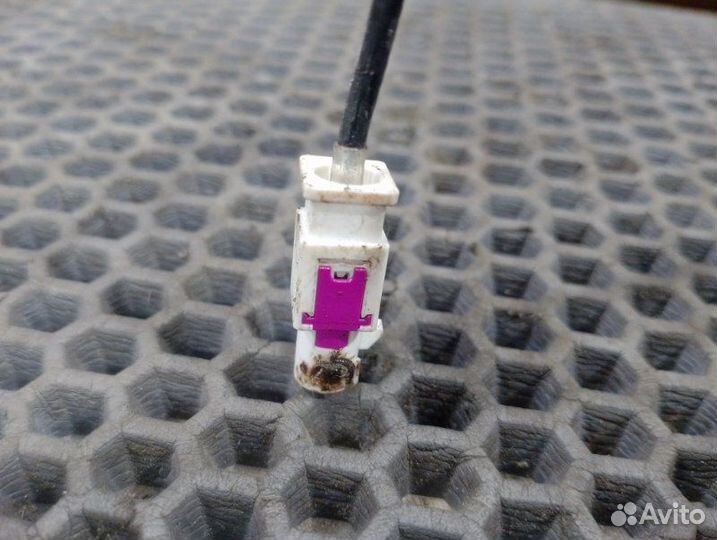 Антенна Volkswagen Polo 5 седан 1 2014