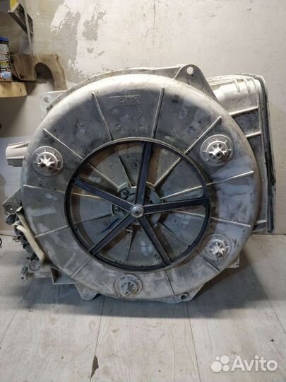 Бак стиралки Indesit с вертикальной загрузкой