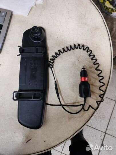 Видеорегистратор на зеркало