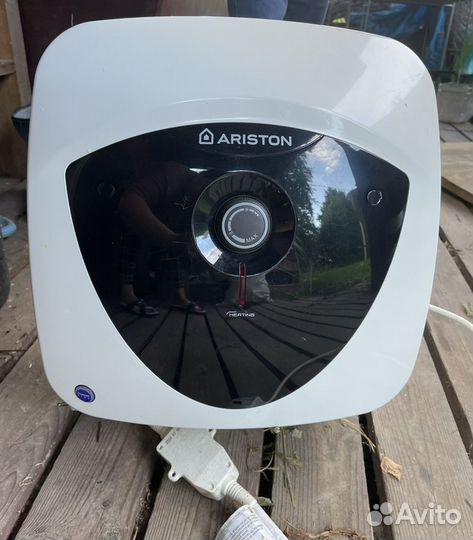 Водонагреватель ariston, 10 л