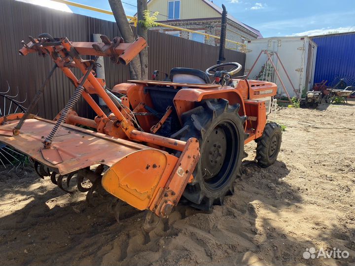 Мини-трактор Kubota B1-16, 2002