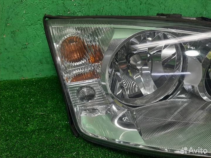 Фара правая Ford Mondeo 3 2002