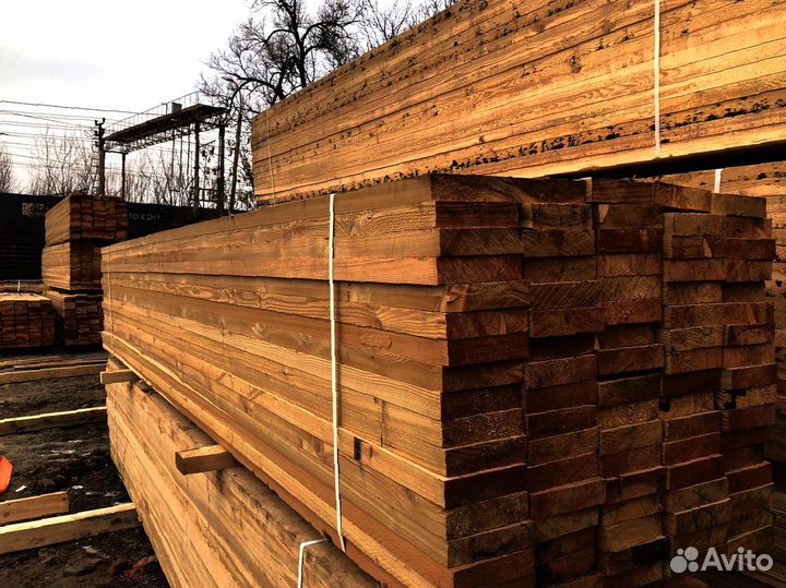 Доски лиственницы 55x145 мм, для стабильного строи
