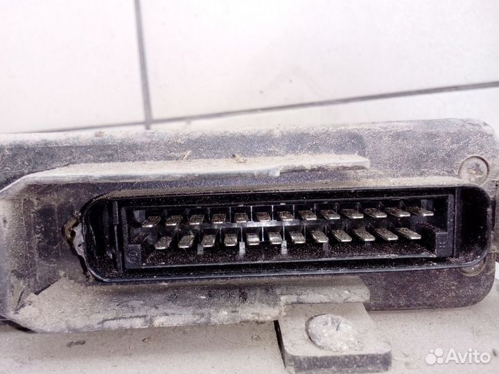 Эбу Volkswagen Passat B3 1.8 88-93