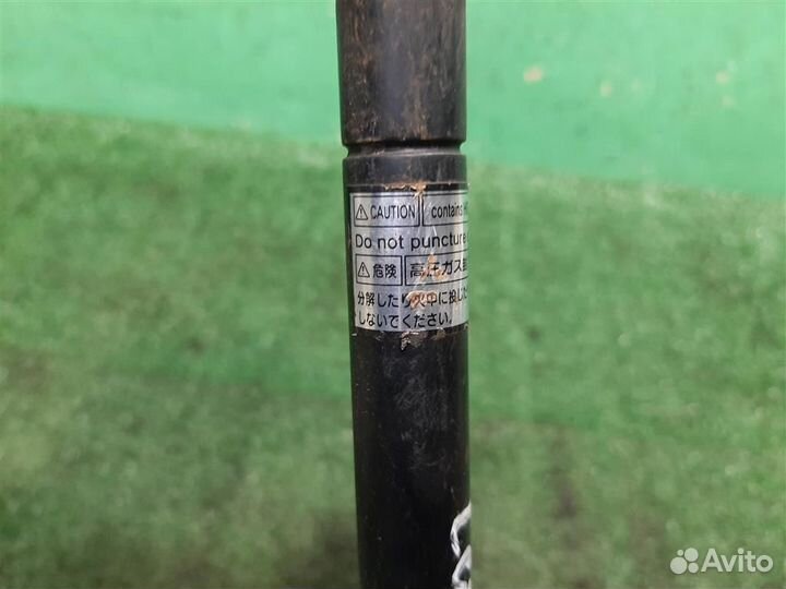 Амортизатор капота Lexus RX300 (MCU35) 2004