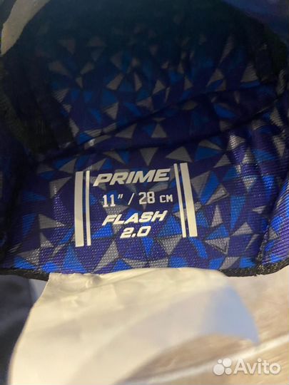 Перчатки хоккейные