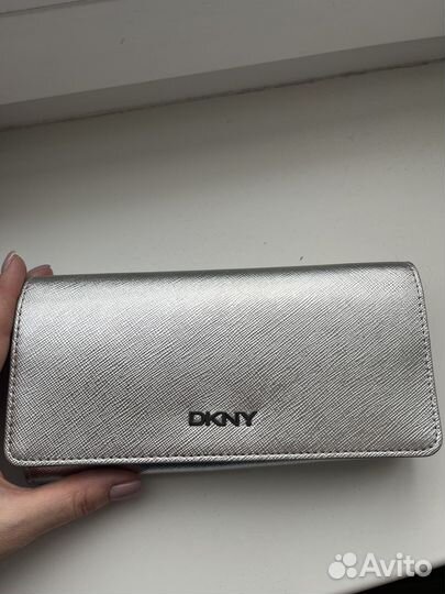 Оригинальный женский кошелек dkny