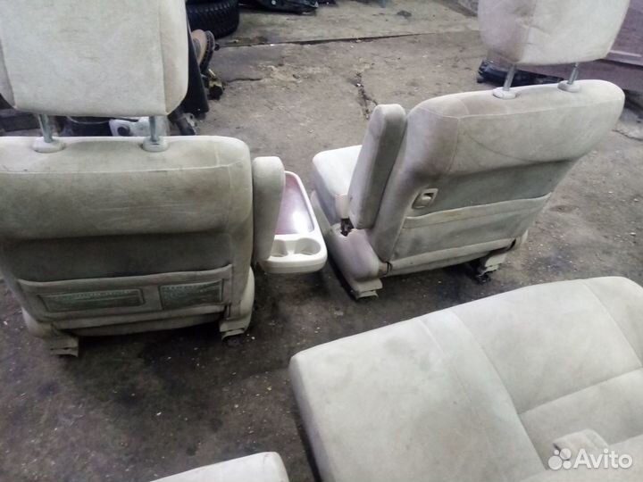 Сиденья Toyota Ipsum ACM21 Средний, Задний ряд