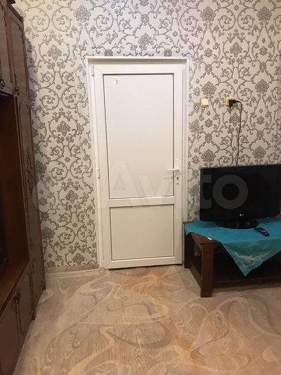 Комната 13 м² в 3-к., 2/2 эт.