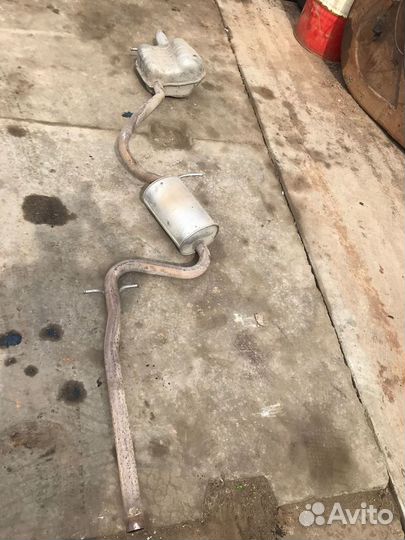 Глушитель Volkswagen Jetta 6 на балку