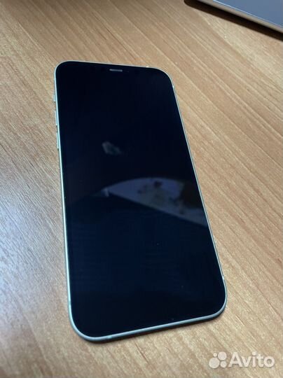 iPhone 12, 64 ГБ