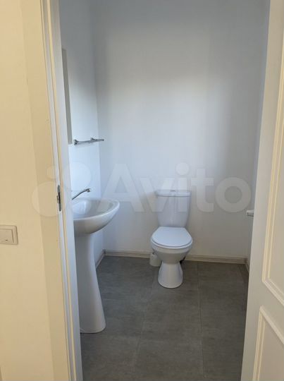 Коттедж 200 м² на участке 11 сот.