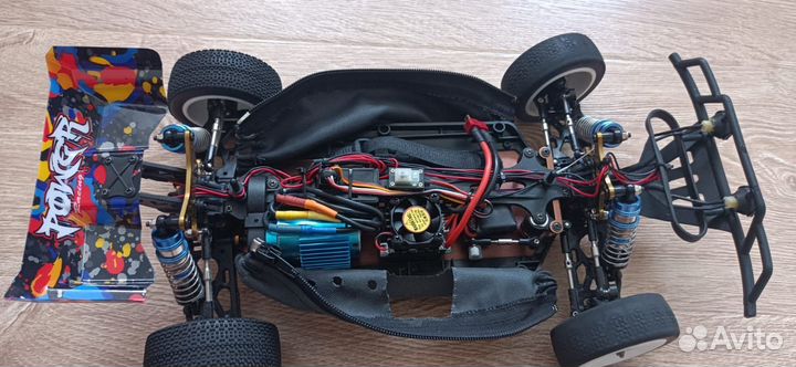 Машинка на пульте управления