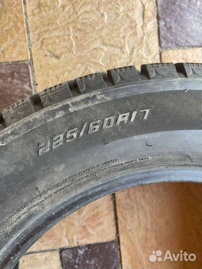 Triangle TR693 225/60 R17