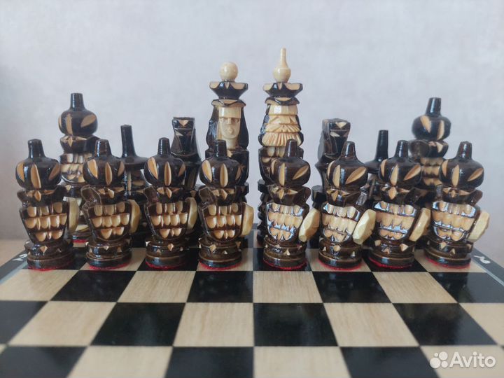Шахматы резные