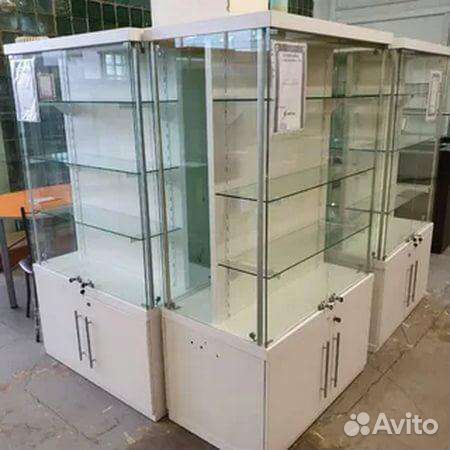 Витрины стеклянные