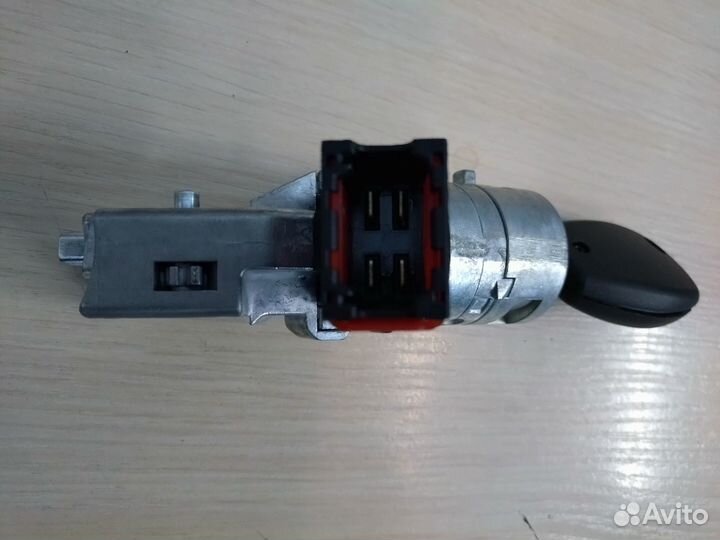 Замок зажигания renault