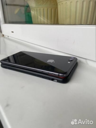 iPhone 8 Plus, 64 ГБ