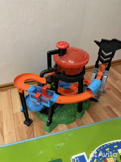 Трек Хот Вилс