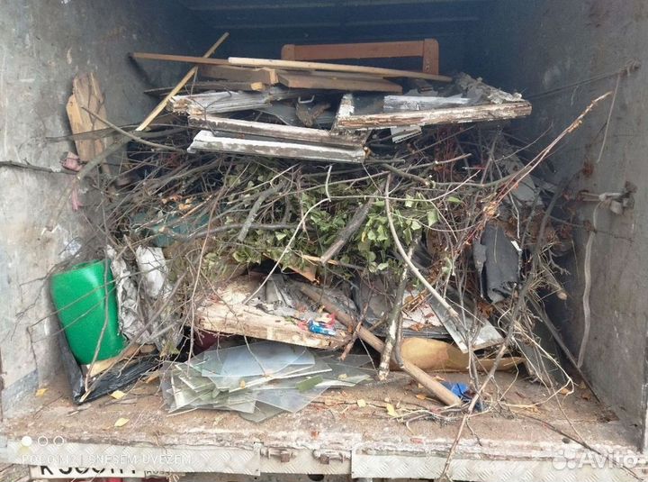 Вывоз мусора с грузчиками и без