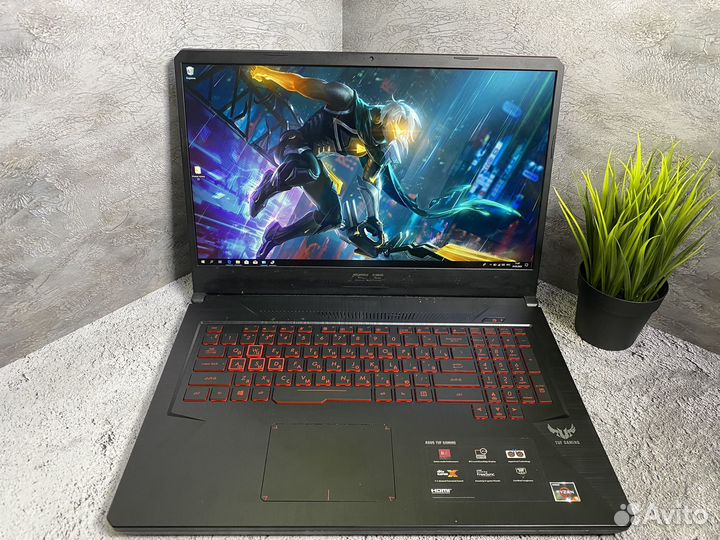 Большой мощный игровой ноутбук Asus 17,3