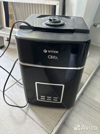 Увлажнитель воздуха vitek VT-1764 Airo2