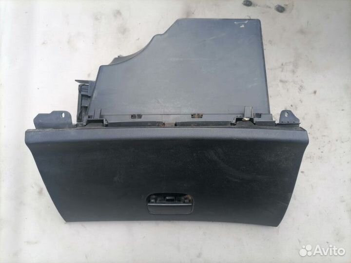 Бардачок для Peugeot 408 2012-2017